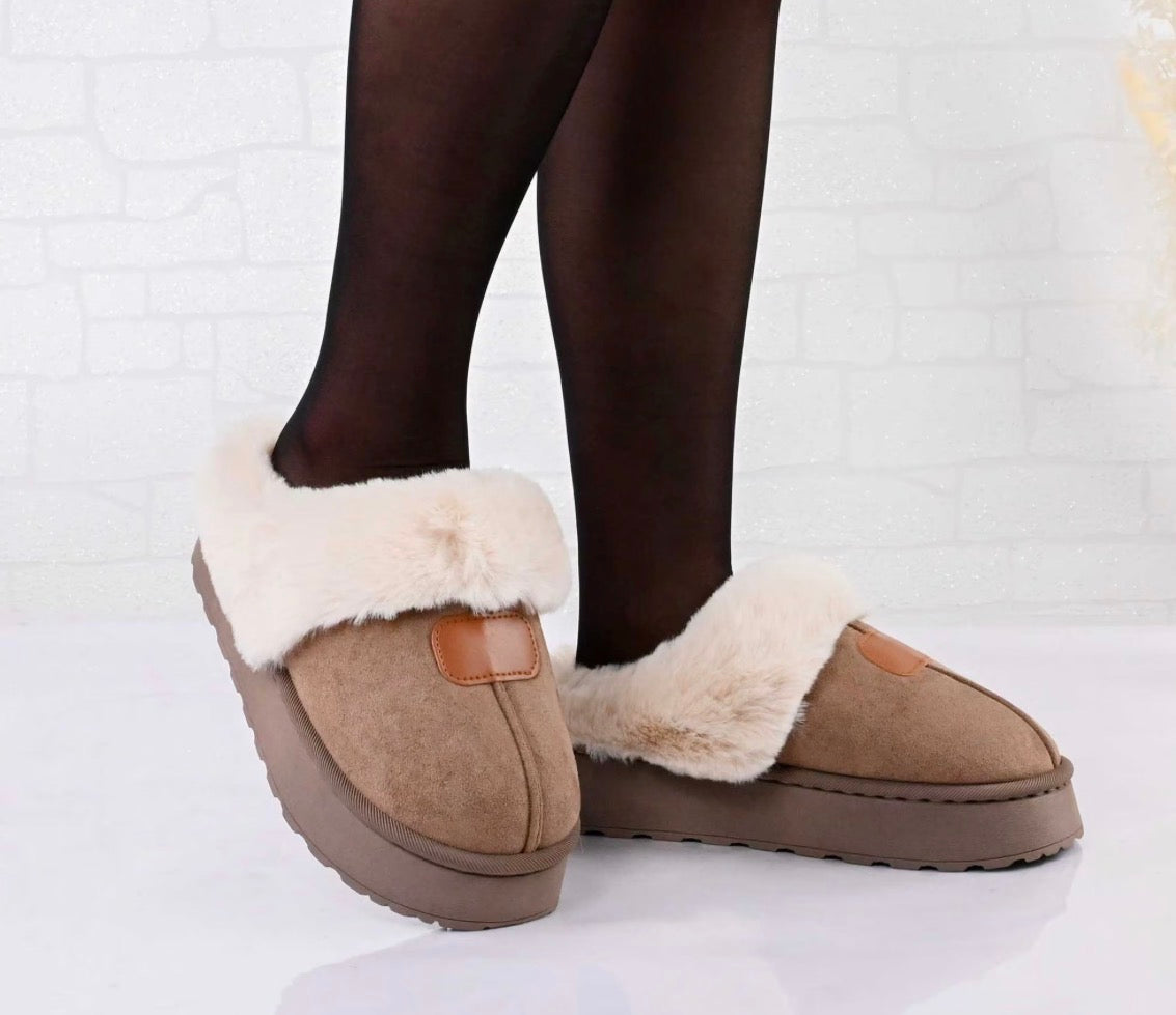 UGG - 25011