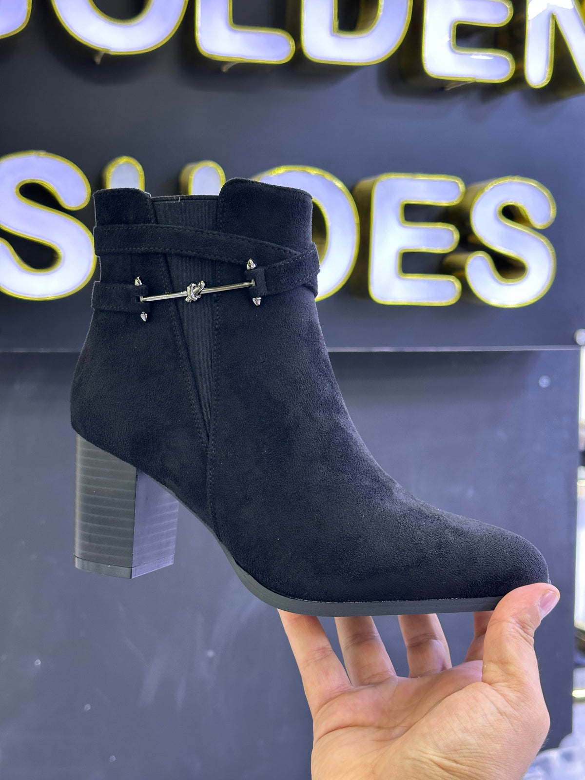 Demi Botte - HL25